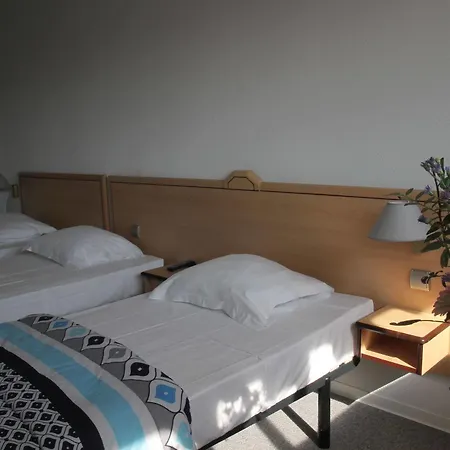 Hotell Les Tritons