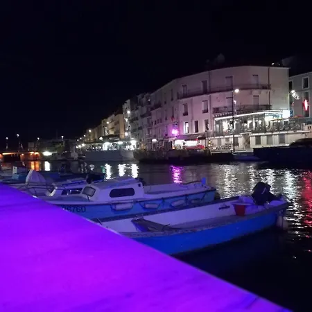 Hotel Les Tritons 5*