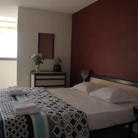 Hotel Les Tritons